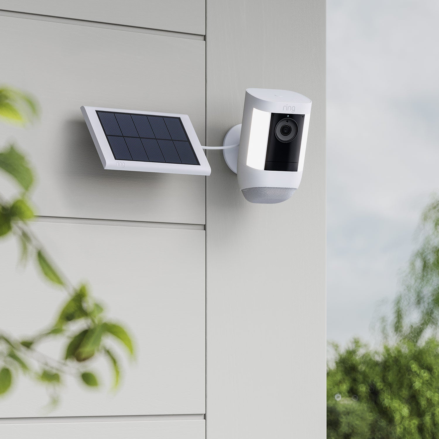 Small Solar Panel (USB-C) Outdoor Cam (Stick Up Cam), Outdoor Cam Plus, Stick Up Cam Pro, Spotlight Cam (2nd Gen), Spotlight Cam Plus, Spotlight Cam Pro