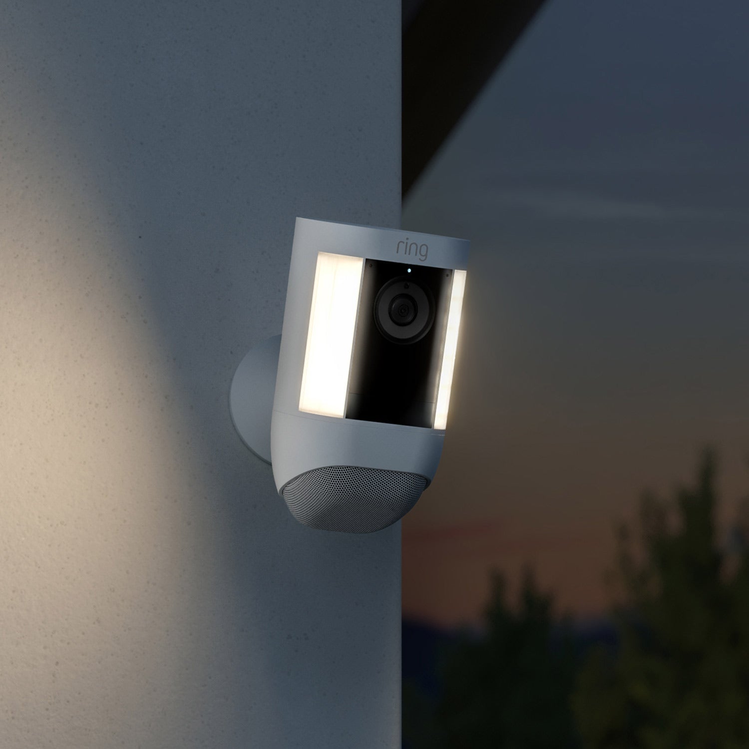 Spotlight Cam Pro Featuring Retinal 2K